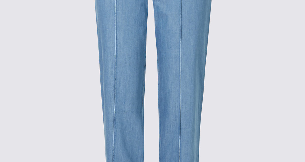 Classic Pull on Mid Rise Slim Leg Jeans